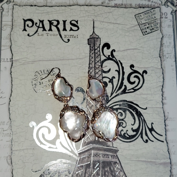 De Buman 18K Gold Plated Mother of Pearl Earrings - Picture 7 of 11